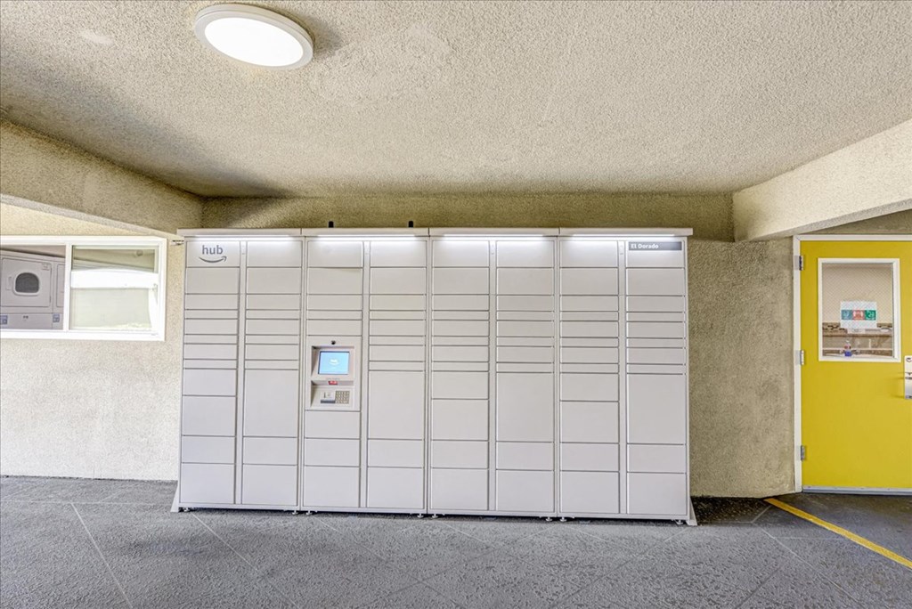 El Dorado Hub Lockers