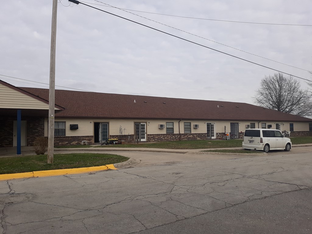 Sunrise Apartments exterior Indiana