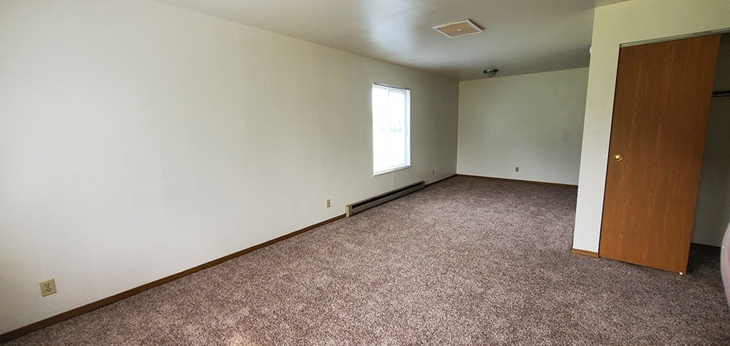 Woodland Glen Apartments living room, Grabill, Indiana