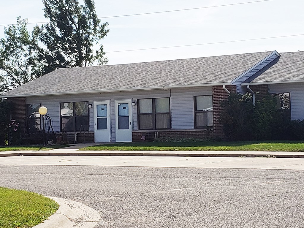 Drake Terrace I Apartments, 400 Oak Trail, Kendallville, IN RentCafe