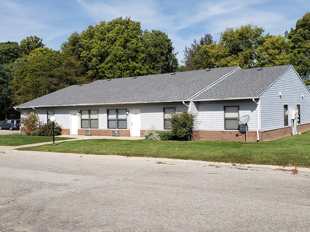 Drake Terrace I Apartments, 400 Oak Trail, Kendallville, IN RentCafe