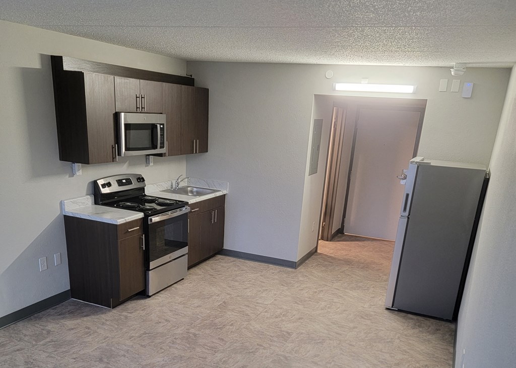 Plato's Apartments studio, Sheffield, Alabama