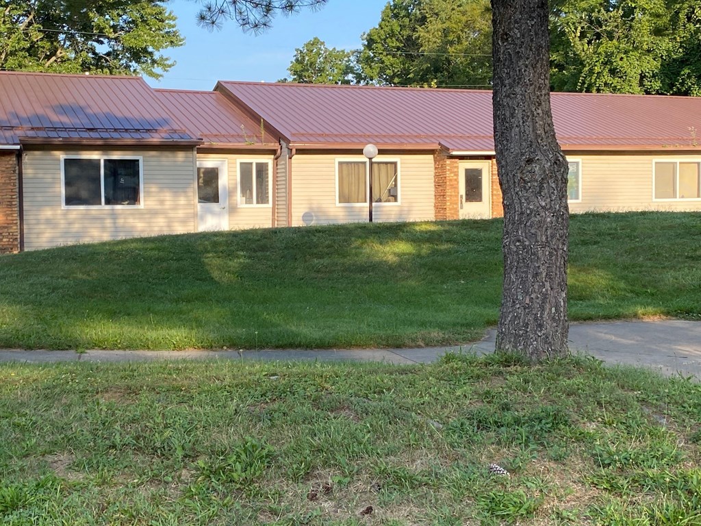 Park Terrace Apartments in Columbia, IN