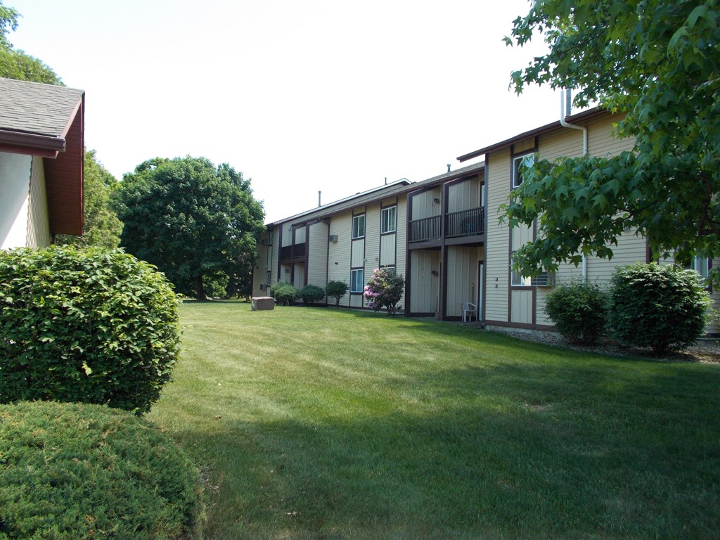 our apartments offer a spacious yard for residents to enjoy