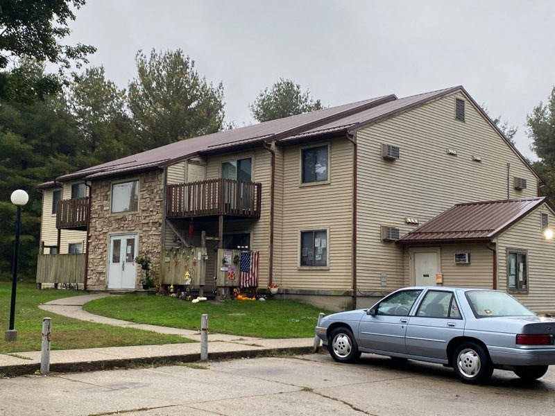 Milford Meadows Apartments exterior, Milford, IN