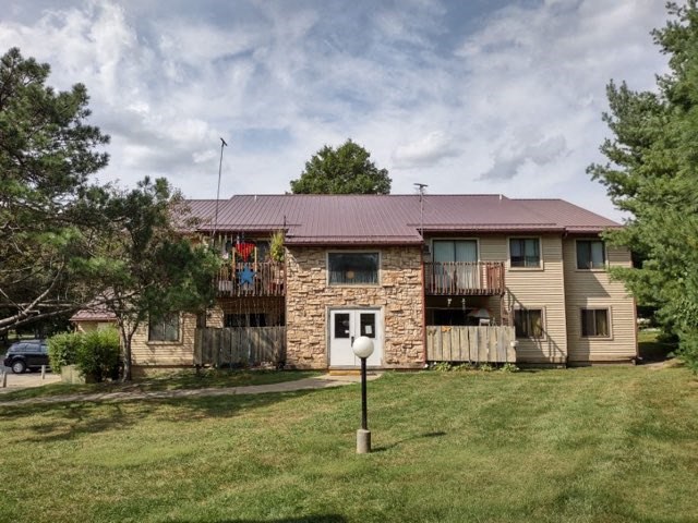 Milford Meadows Apartments exterior, Milford, IN