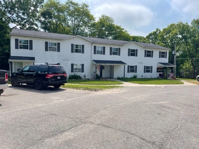 Brandonwood Apartments exterior