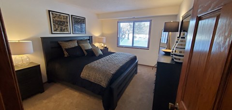 Large Bedroom