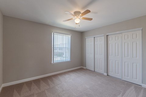 10120 Woodbury Drive 1-2 Beds Apartment for Rent