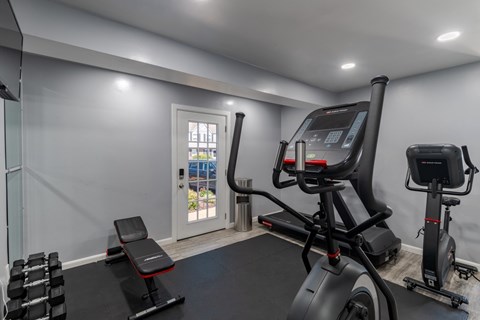 10120 Woodbury Drive 1-2 Beds Apartment for Rent