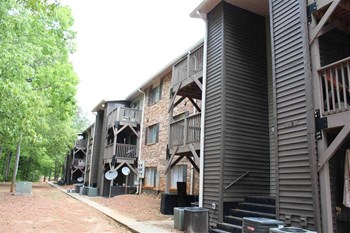 Midwood Pines Apartments, 6970 Shenandoah Trl, Austell, GA - RENTCafé