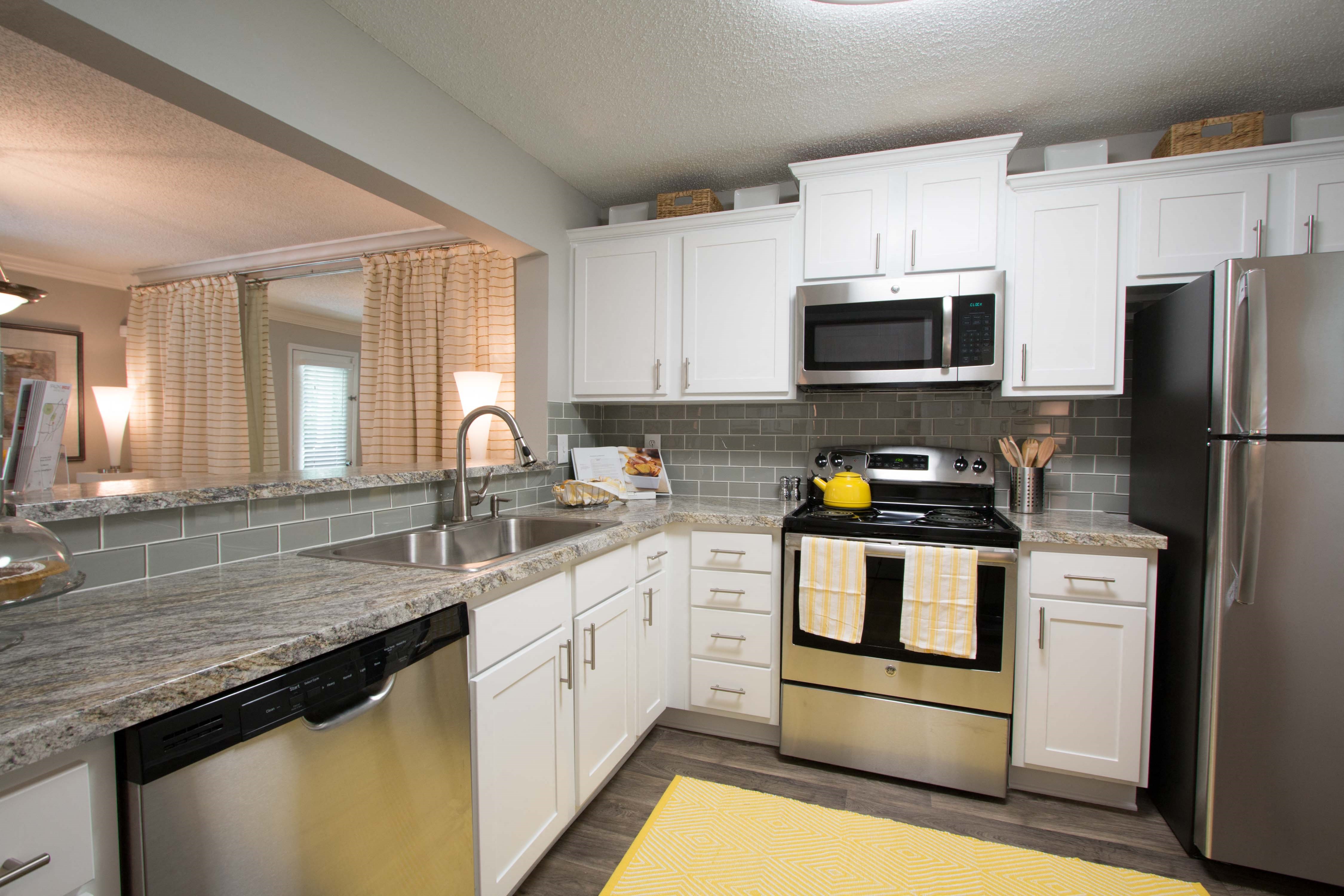 The Columns At Lake Ridge Apartments, 3900 Lake Ridge Lane, Dunwoody