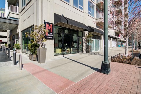 the building in which the hotel is located