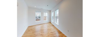 1600 Pleasant St 306