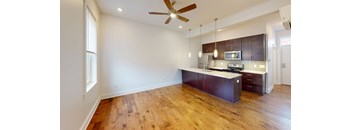 1814 Race St 303