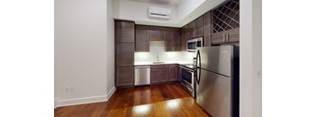 1819 Elm St 202