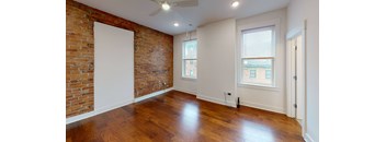 1834 Race St 302