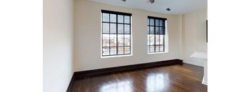 900 E McMillan St 215