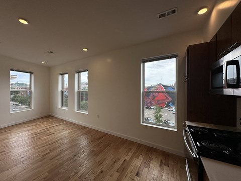 1600 Pleasant Street Studio-1 Bed Apartment for Rent - Photo Gallery 16