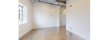 118 W Columbia St Unit 608