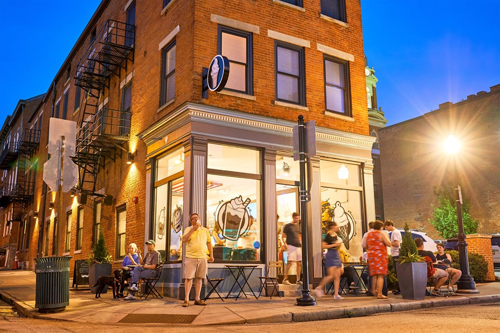 Pendleton - Broadway Square