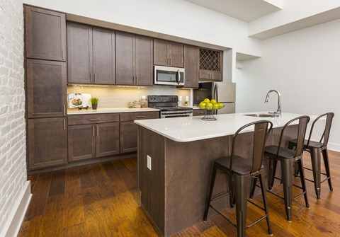 Findlay-Market Square