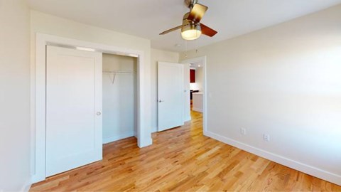 900 E McMillan Studio-1 Bed Apartment for Rent - Photo Gallery 15