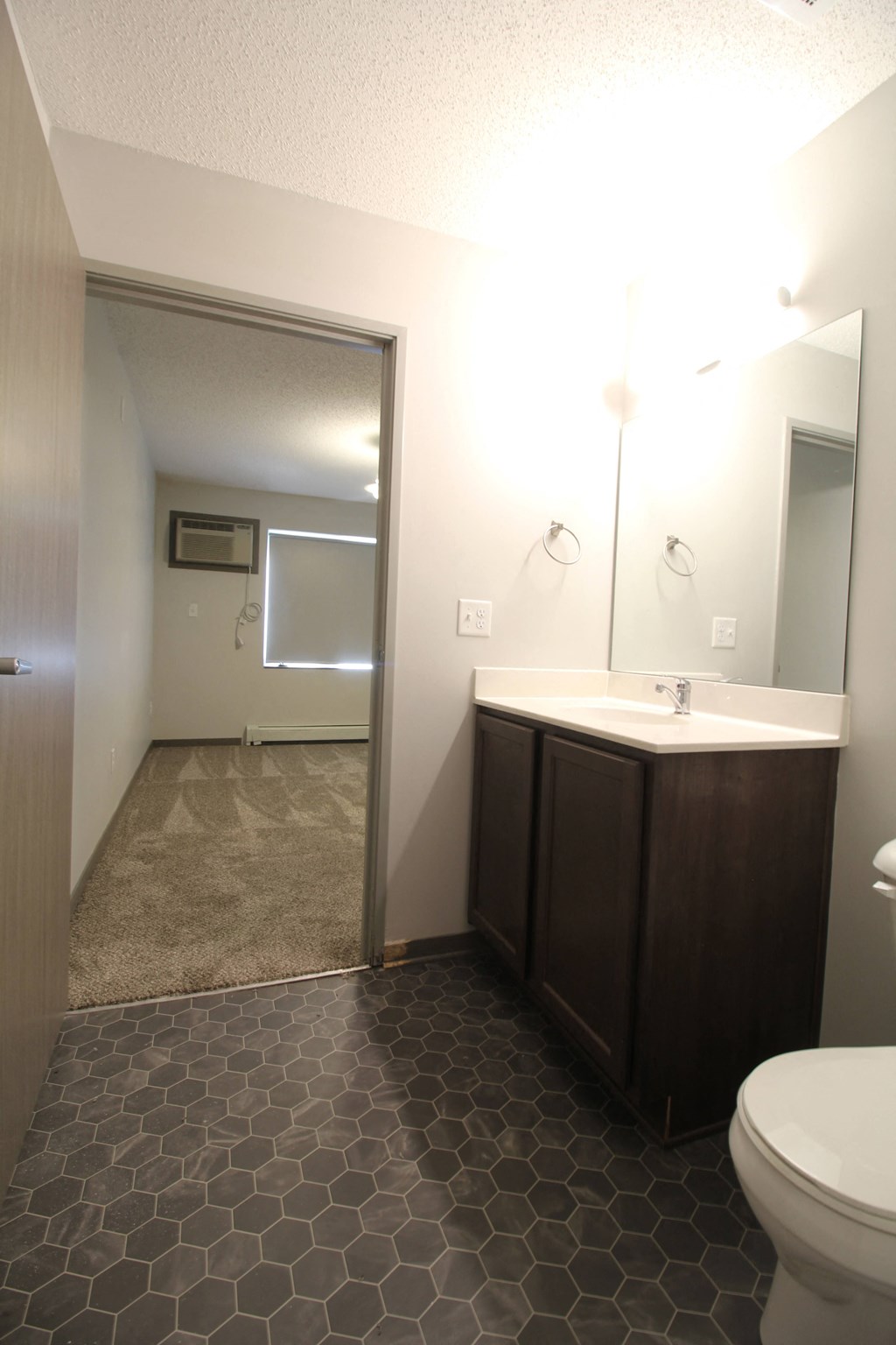 a look at the bathroom of a 750 square foot 1 bedroom apartment at the biltmore