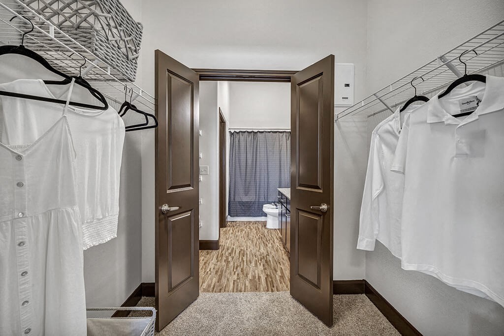 closet at Urban Crest Apartments, Texas