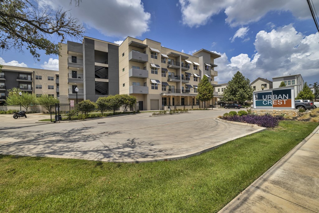 Exterior at Urban Crest Apartments, San Antonio, TX, 78209