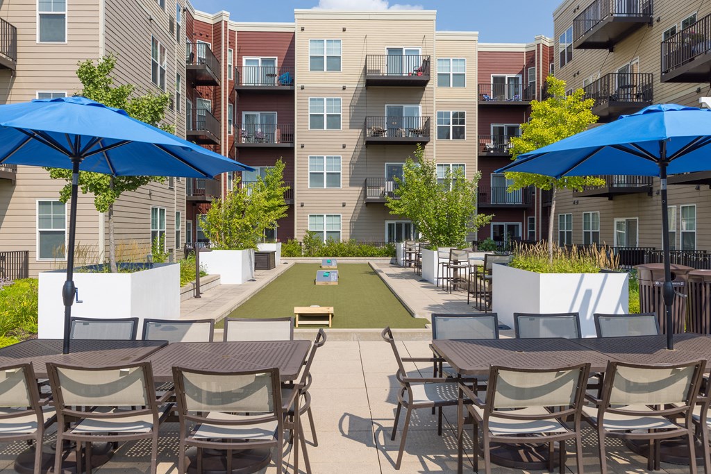Grilling Area at Elmhurst 255, Illinois, 60126