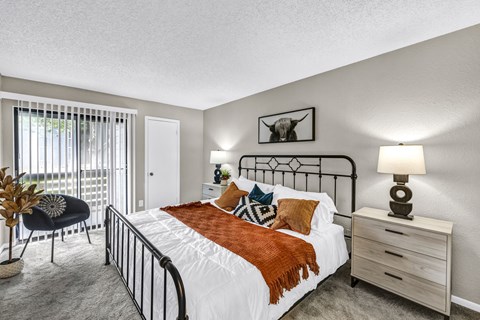 Bedroom with a large bed at Stassney at SoCo, Austin, Texas