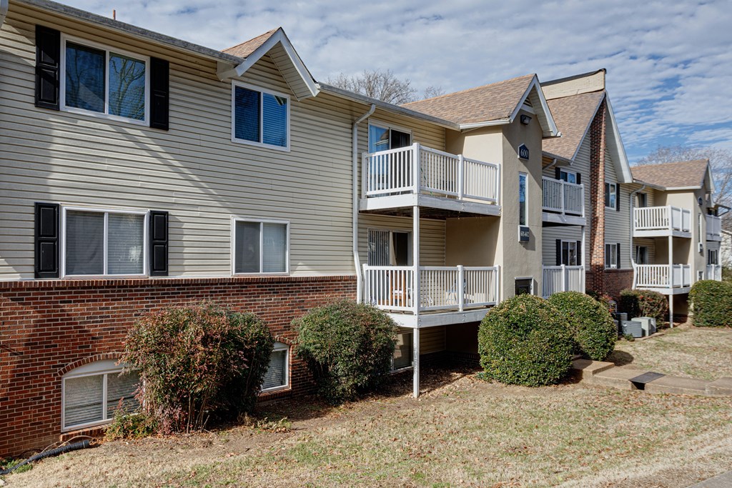 5242 Edmondson Pike Nashville Tn 37211