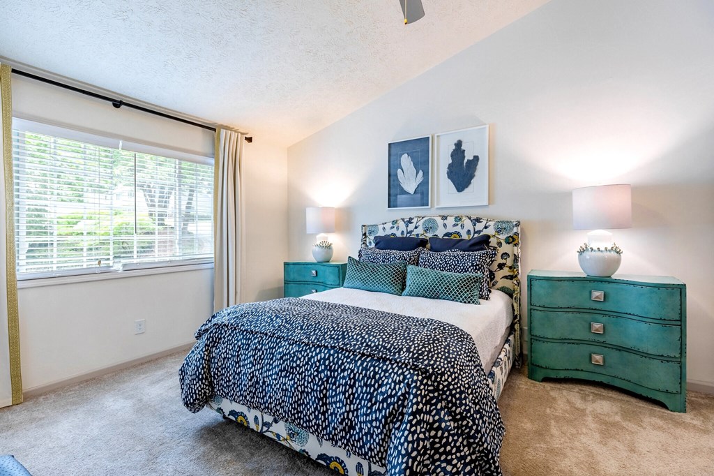 Modern bedroom Collier Ridge Apartments in Atlanta, GA