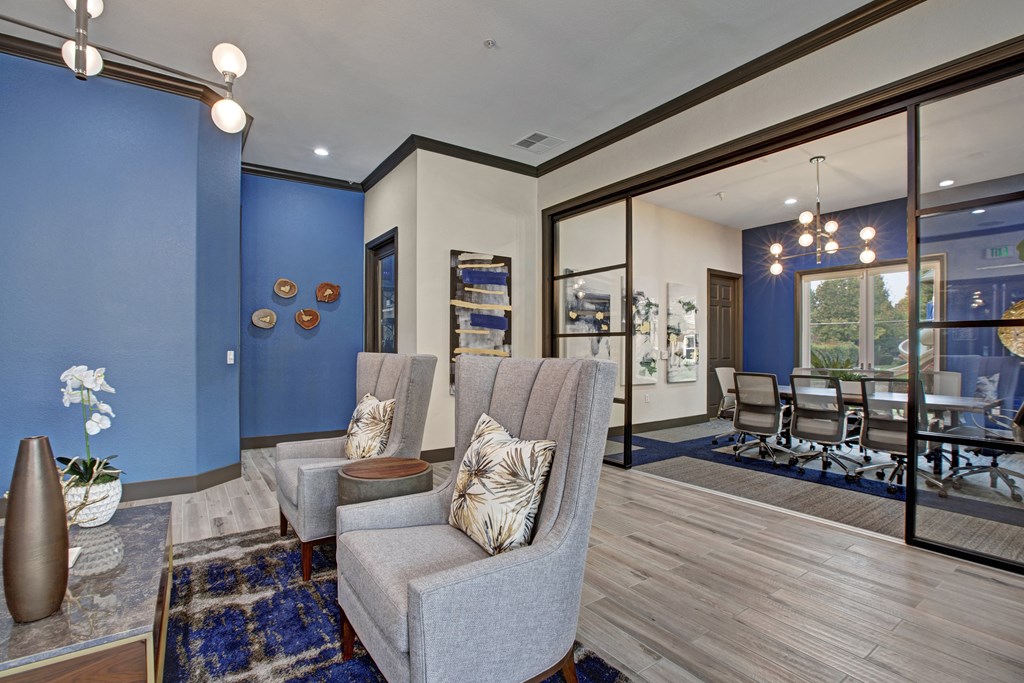 Broadleaf Apartments