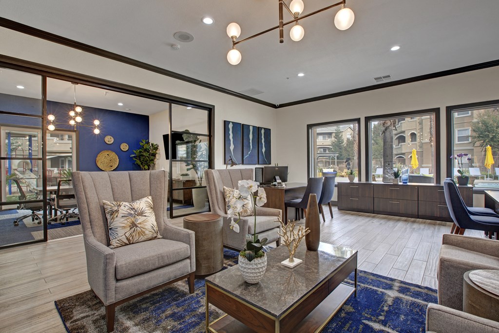 Broadleaf Apartments