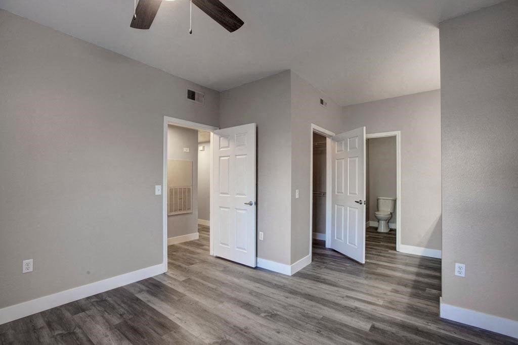 Broadleaf Apartments