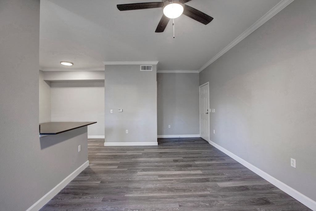 Broadleaf Apartments