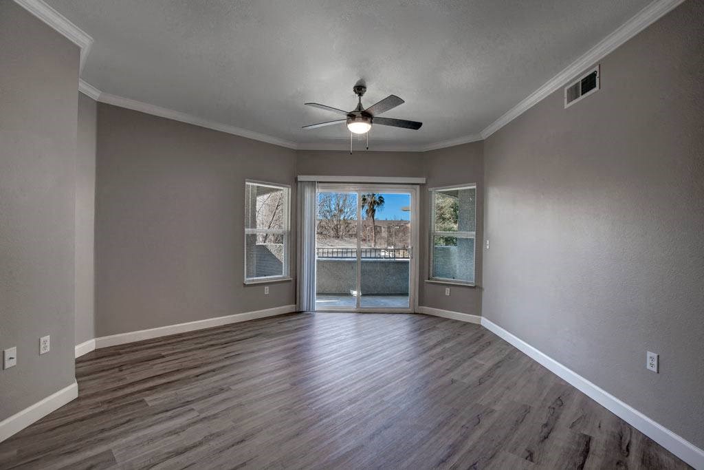 Broadleaf Apartments