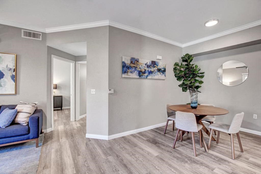 Broadleaf Apartments