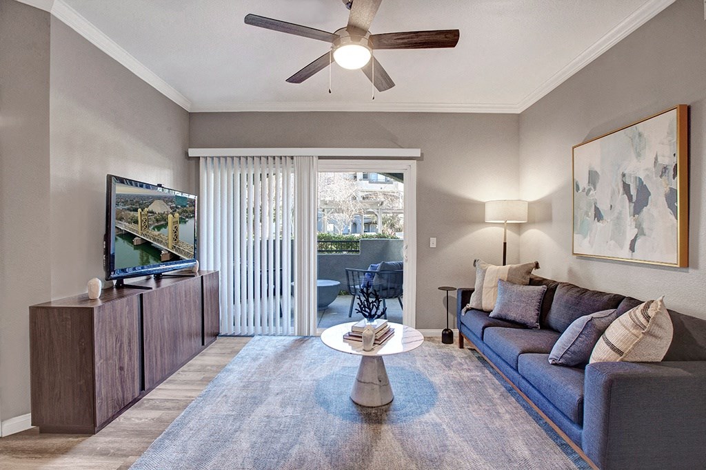 Broadleaf Apartments