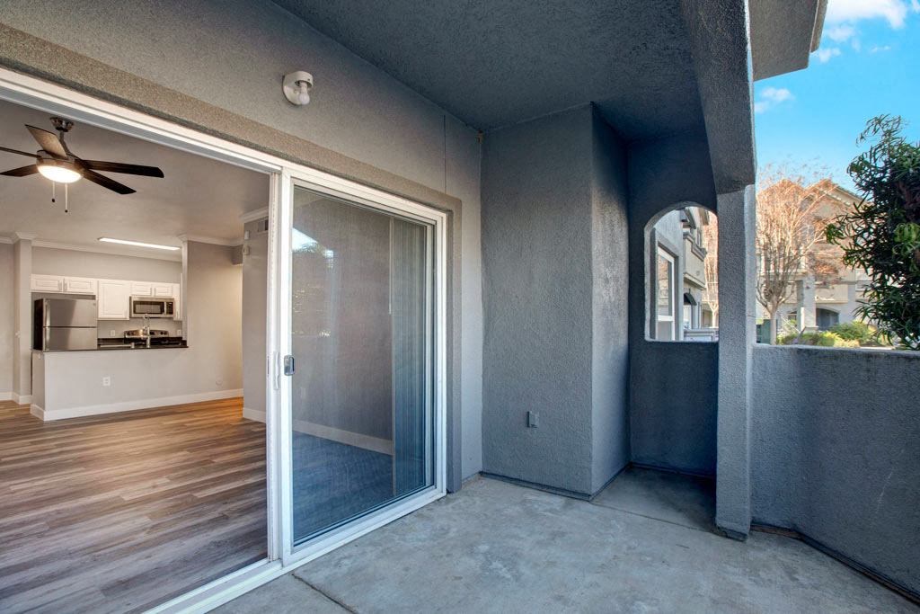 Broadleaf Apartments