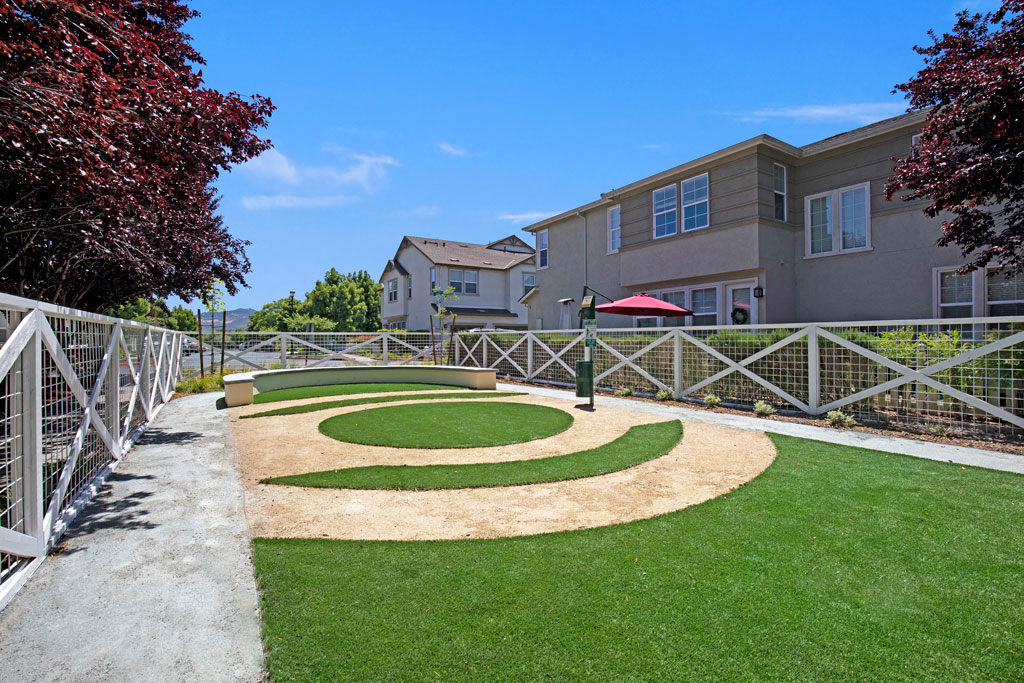 Saratoga Downs At Sheveland Ranch