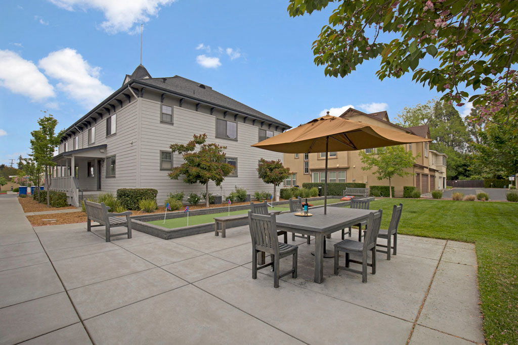 Saratoga Downs At Sheveland Ranch