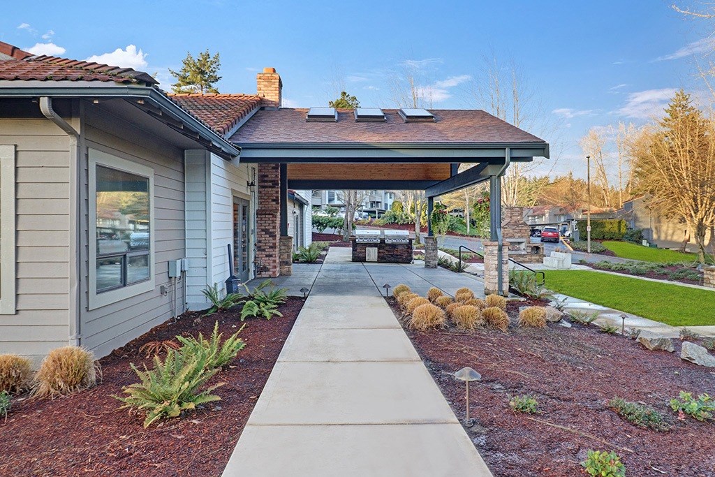 Exterior Leasing Office | Apartments For Rent In Mountlake Terrace, WA | Taluswood Apartments