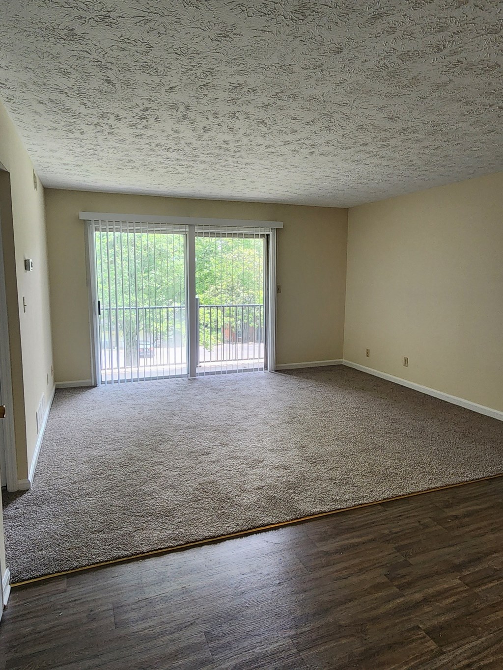 Georgetown - Livingroom