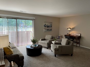 7376 San Diego Ave 1-2 Beds Apartment for Rent - Photo Gallery 6