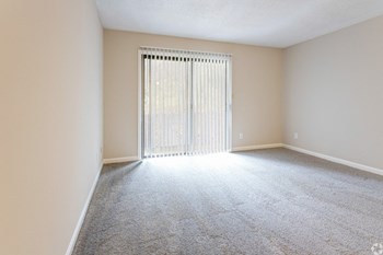 5001 Lakeside Court 1-2 Beds Apartment for Rent - Photo Gallery 7