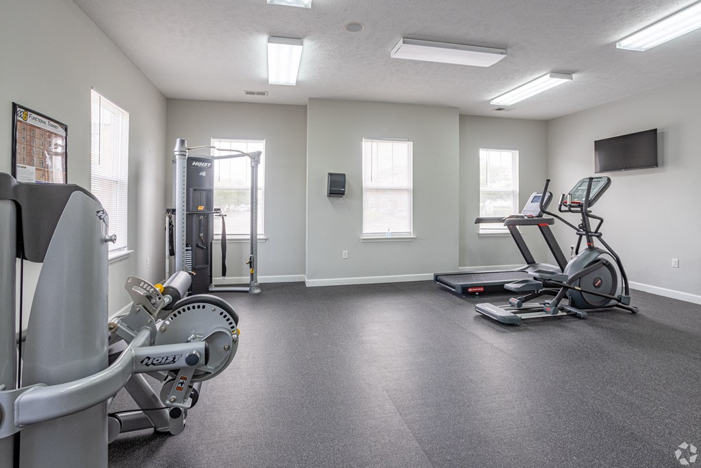 the gym at the enclave at woodbridge apartments in sugar land tx