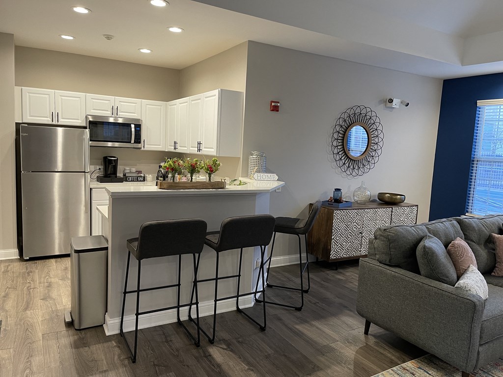 Randall Village Apartments- Crystal Lake, IL - Clubhouse